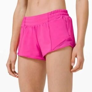 Lululemon Sonic Pink Hotty Hot Low-Rise Lined Short 2.5" - Size 4